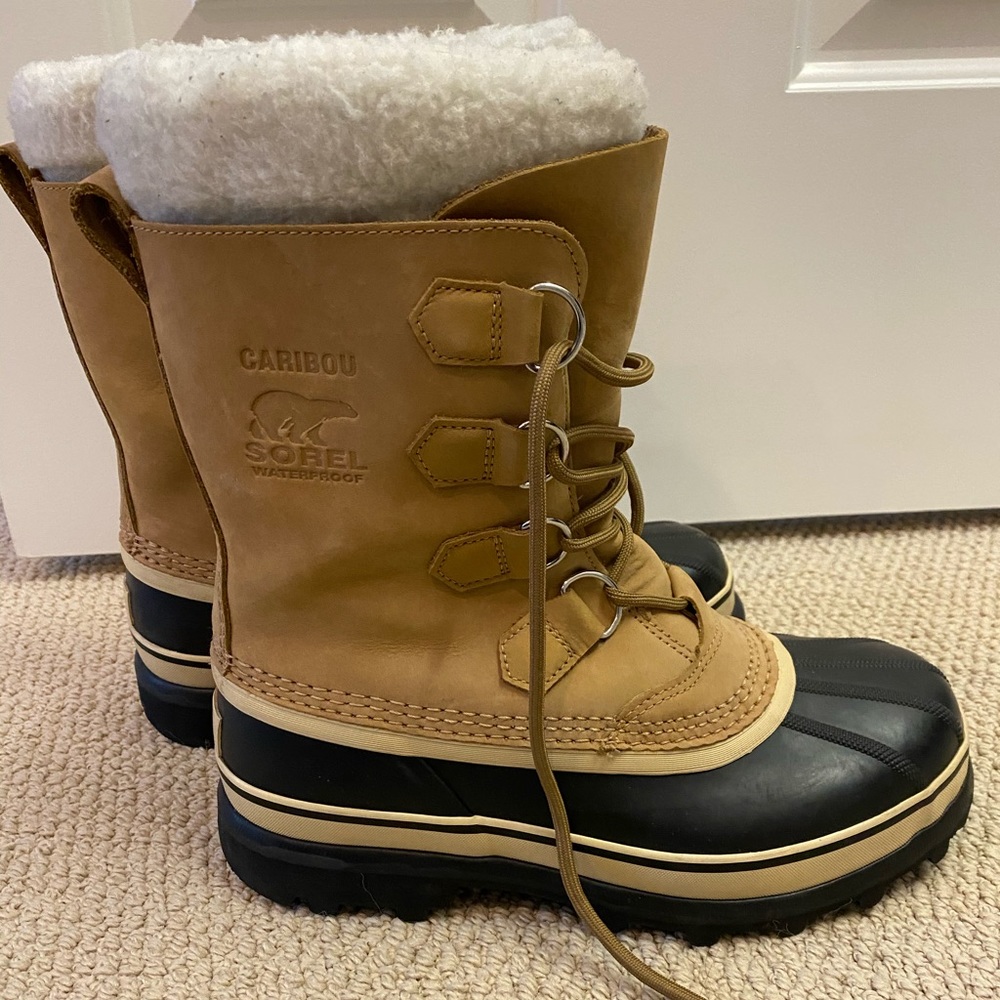 Sorel Caribou Boot. Perfect Condition.